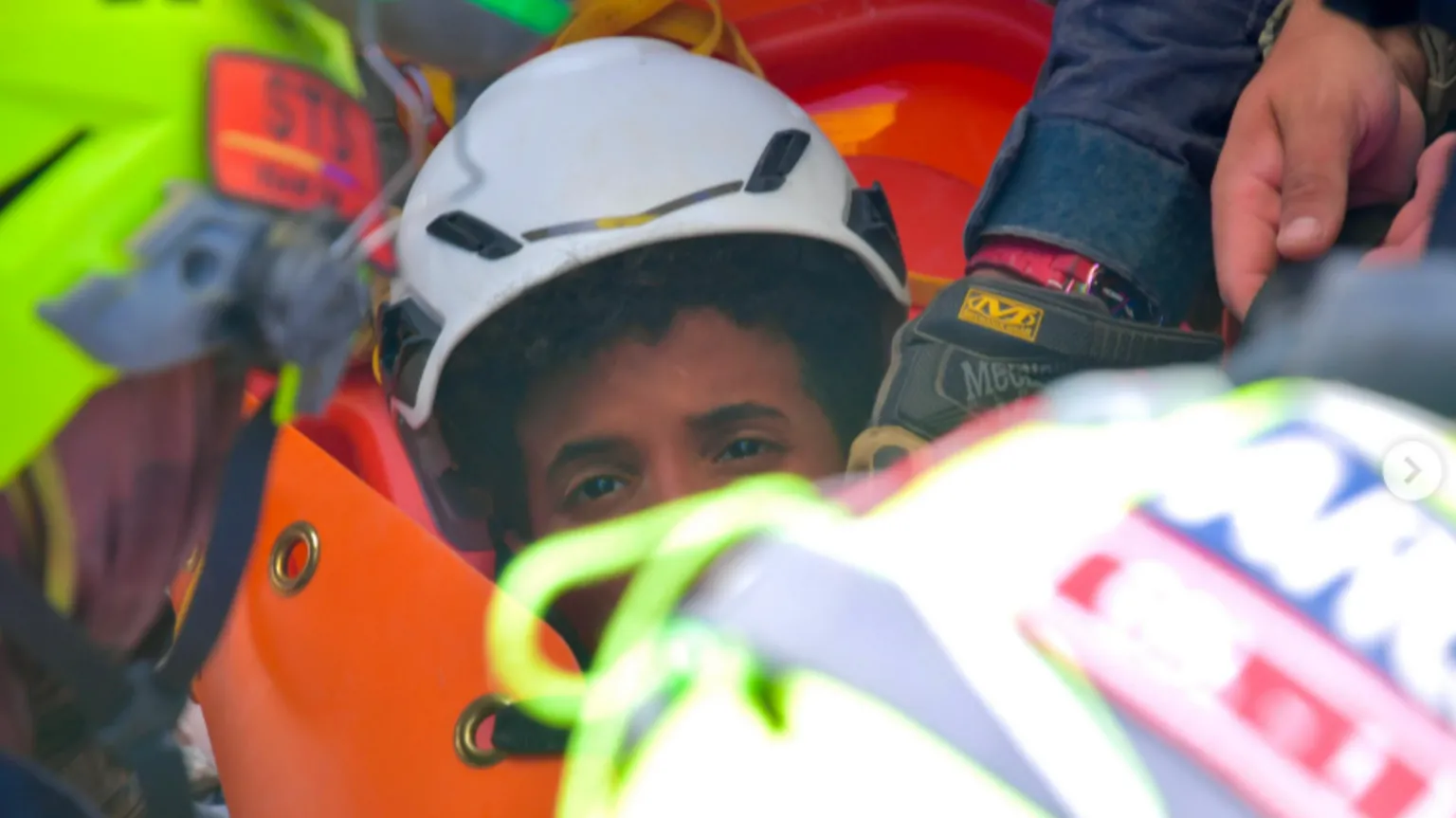 Venezuela Earthquake Toll Rises to 1,450 as Rescuers Pull 33 Survivors from Rubble
