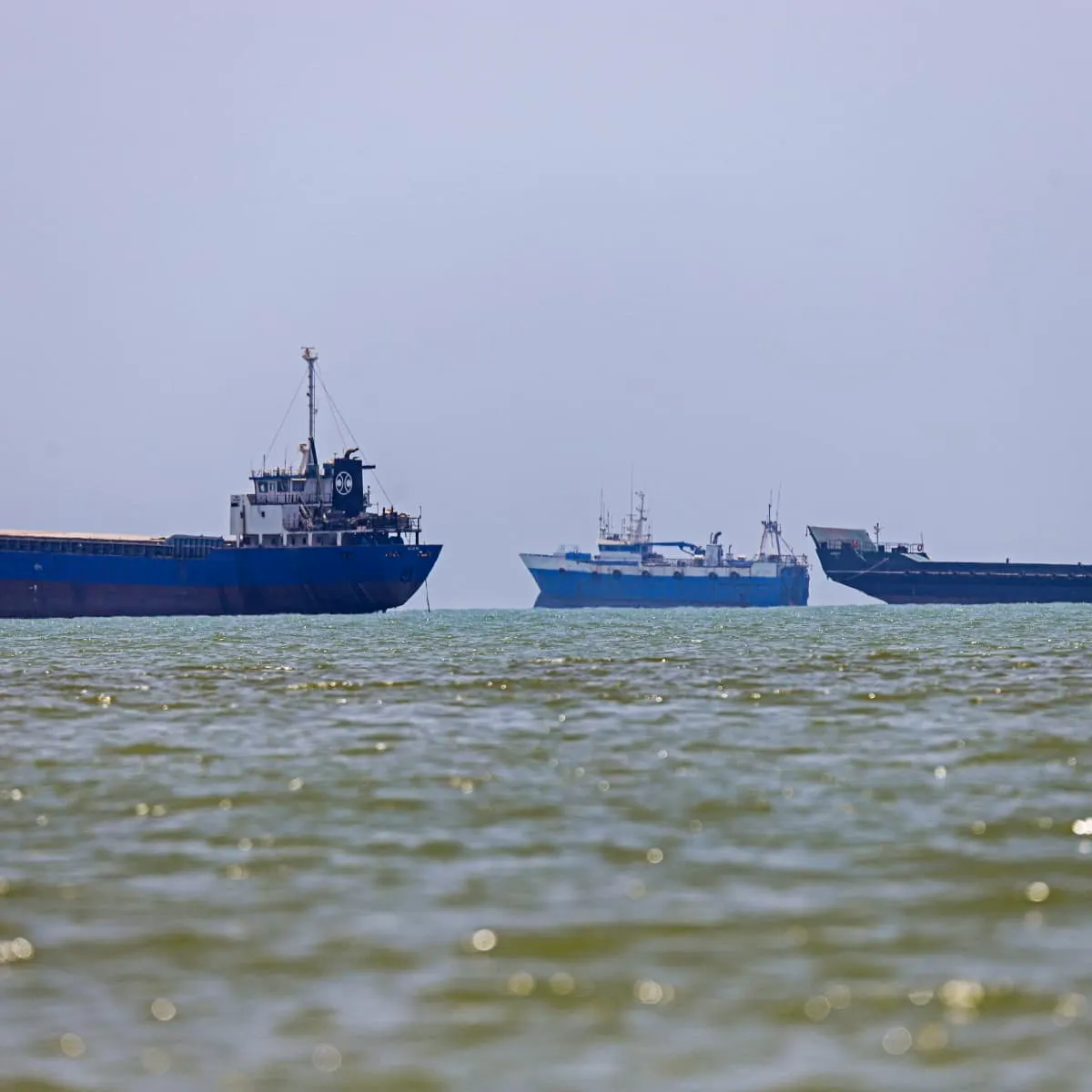 US-Iran tensions escalate with fresh strikes as Middle East shipping routes face disruption