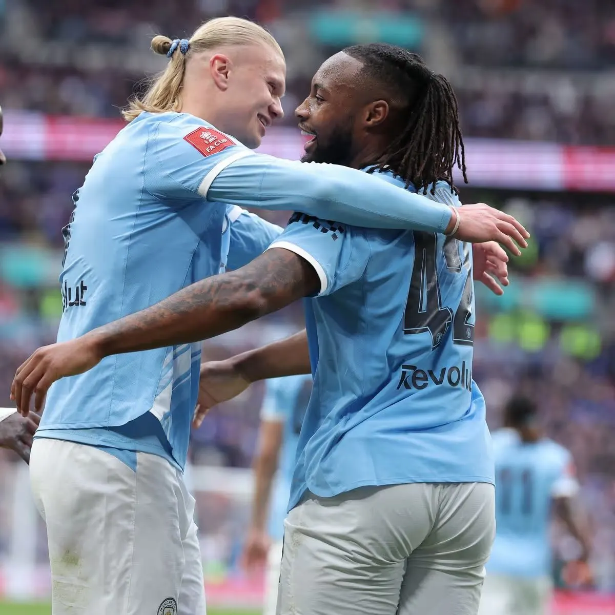 Semenyo Announces Premier League Arrival with Stunning Two-Goal Display for Man City