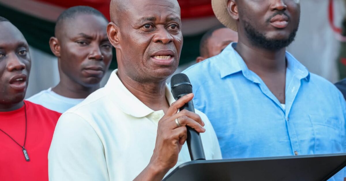 Deputy Minister Sulemana Backs Bole Nursing College TEIN, Donates GH¢10,000 to Student Activists